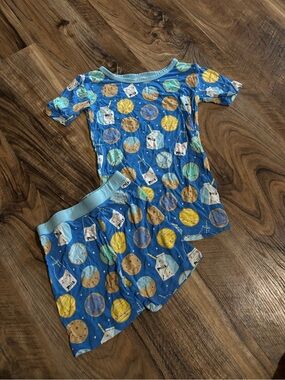 Little Sleepies Blue Short-Sleeve Pajama Set with Planet and Milk Print